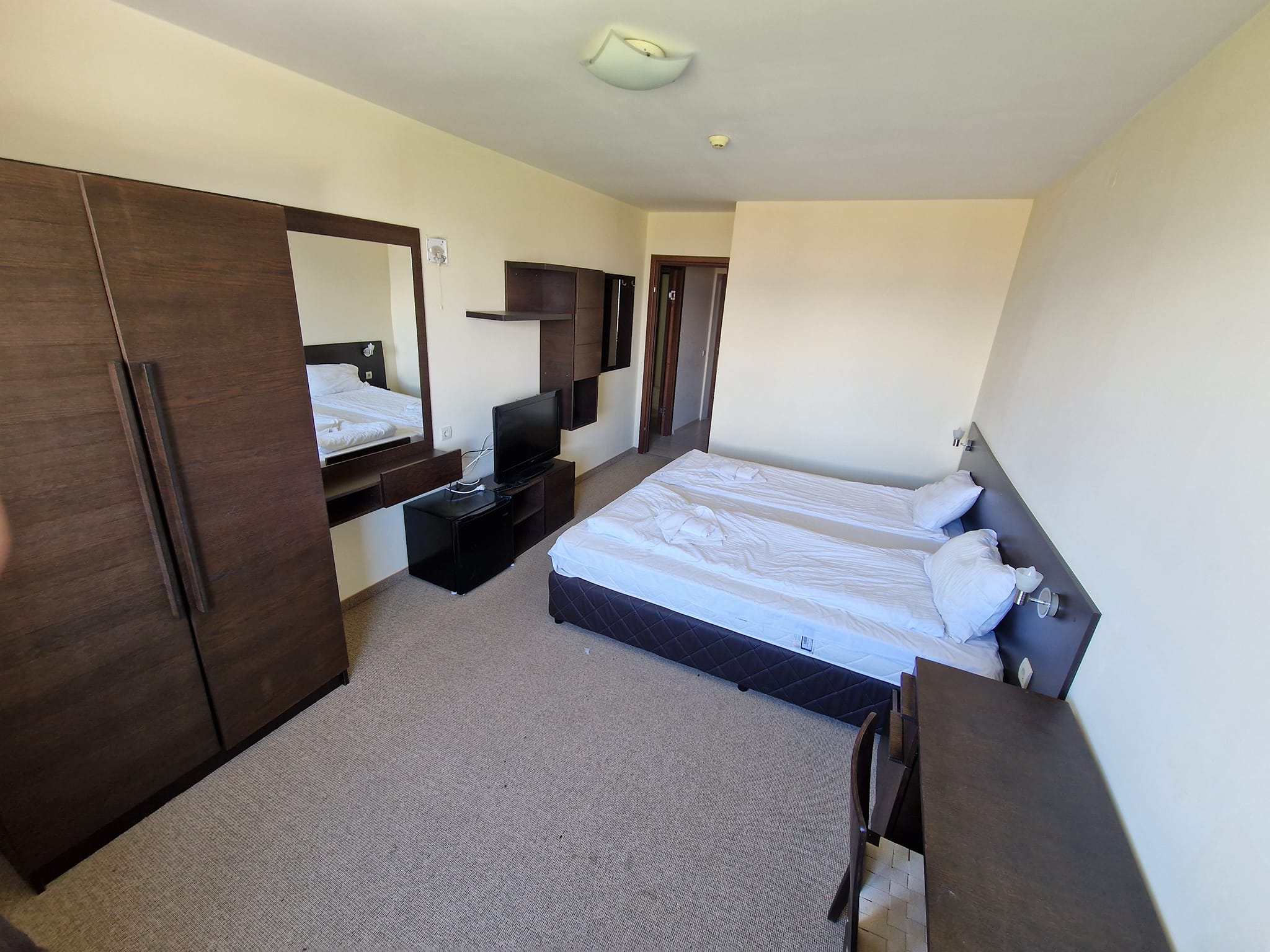 Банско: Тристаен апартамент за продажба с панорамна гледка