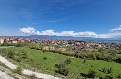 Банско: Тристаен апартамент за продажба с панорамна гледка