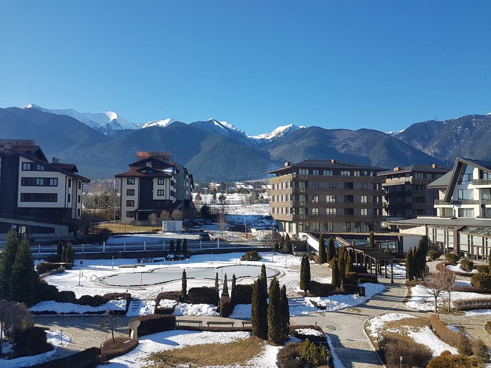 Аспен Голф: Модерно мебелиран едностаен апартамент за продажба