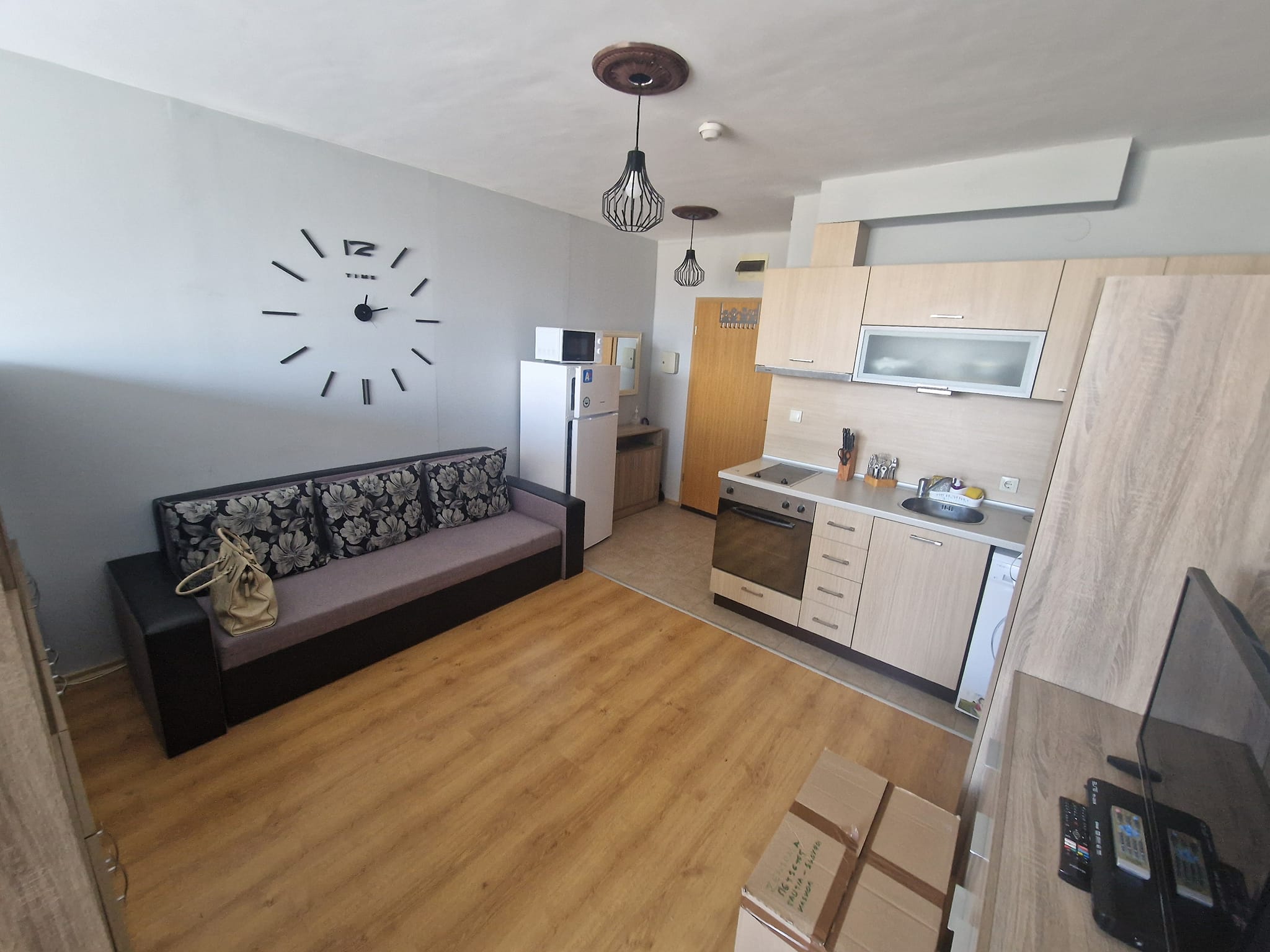 Аспен Голф: Модерно мебелиран едностаен апартамент за продажба