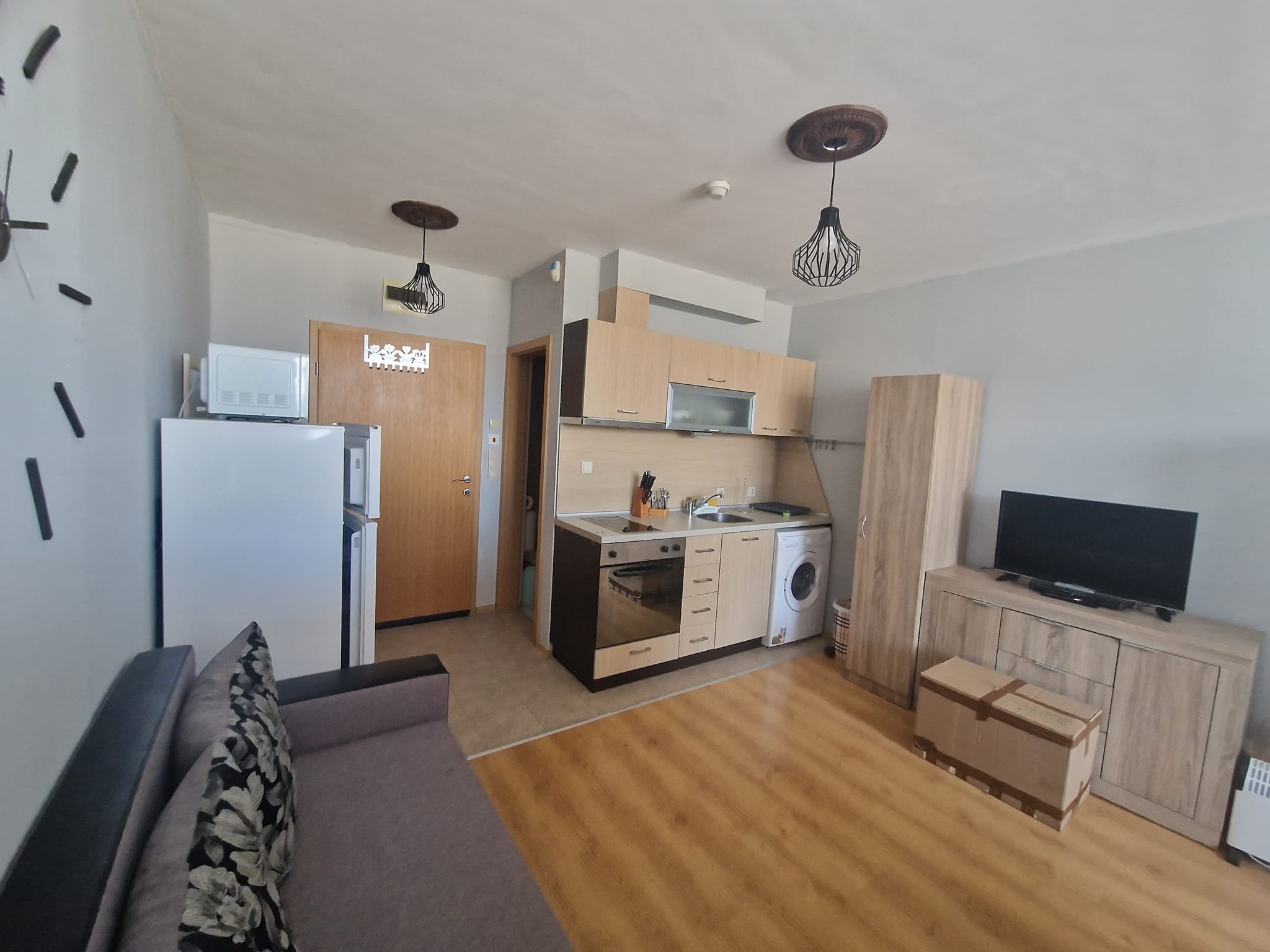 Аспен Голф: Модерно мебелиран едностаен апартамент за продажба