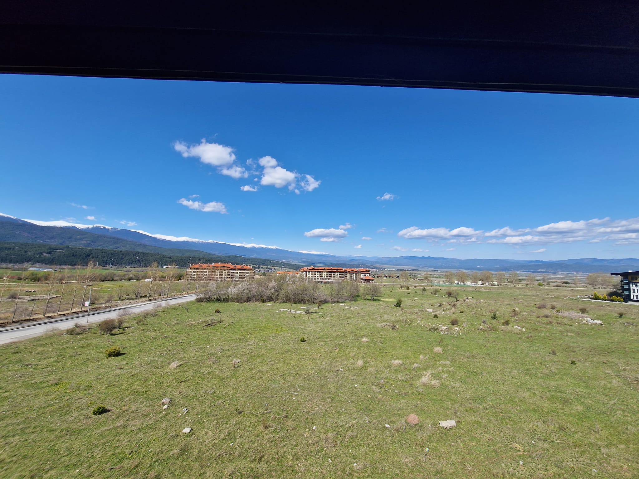 Изгодно студио с тераса за продажба в Аспен голф, Разлог