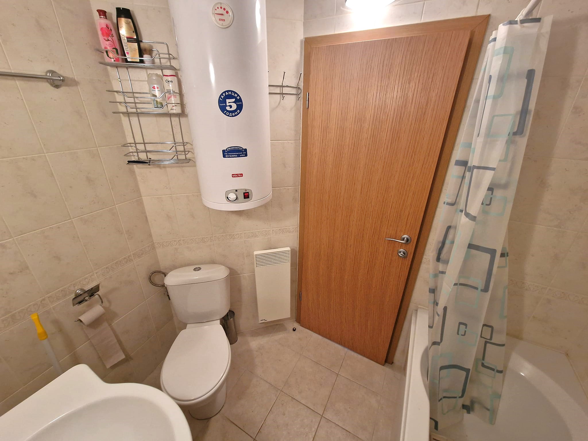 Просторен обзаведен двустаен апартамент за продажба в Аспен Голф, район Разлог