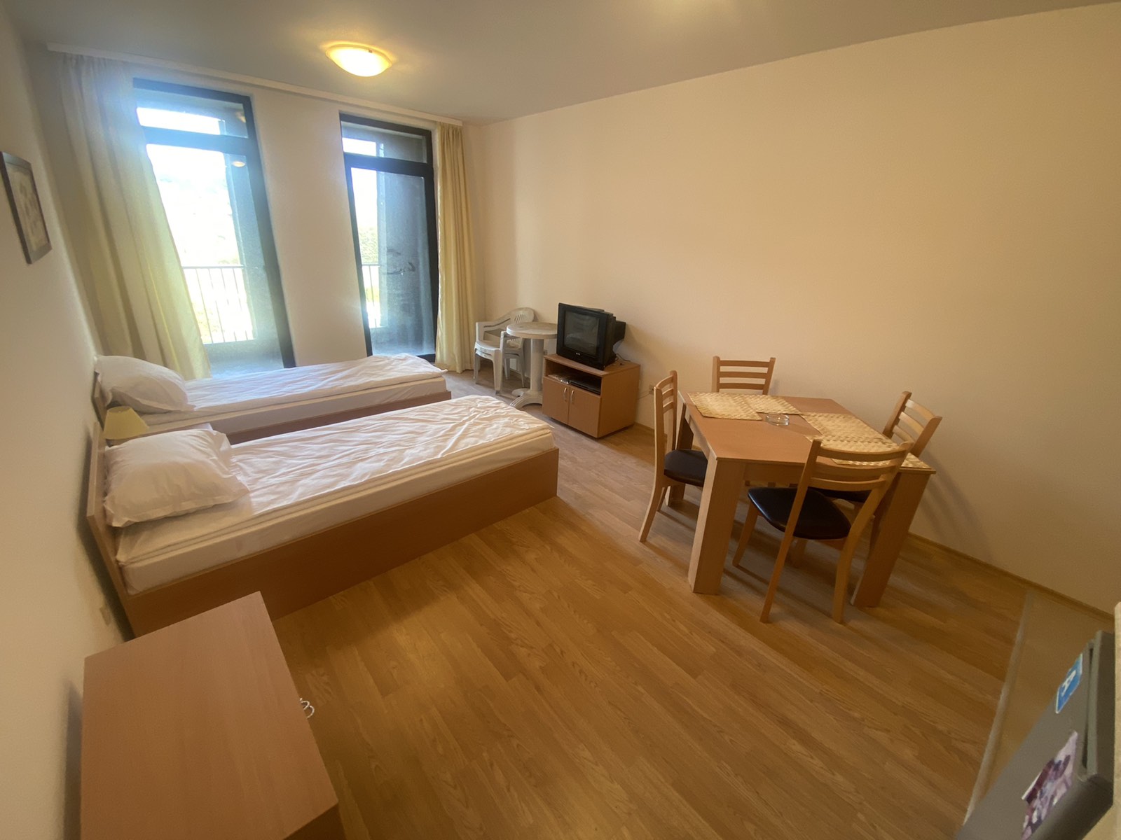 Обзаведено студио с тераса в целогодишно работещ комплекс Аспен Валей, Разлог