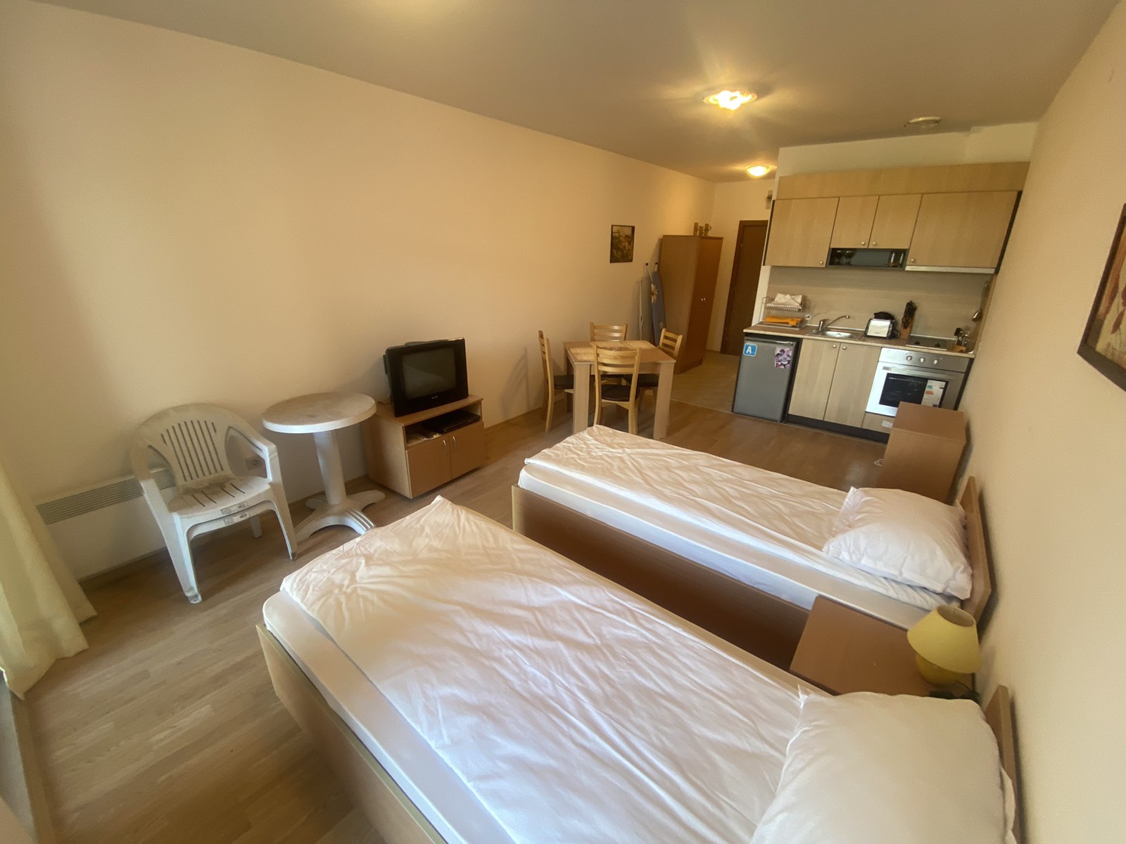 Обзаведено студио с тераса в целогодишно работещ комплекс Аспен Валей, Разлог