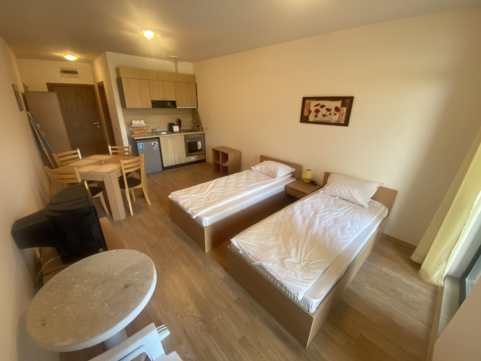 Обзаведено студио с тераса в целогодишно работещ комплекс Аспен Валей, Разлог