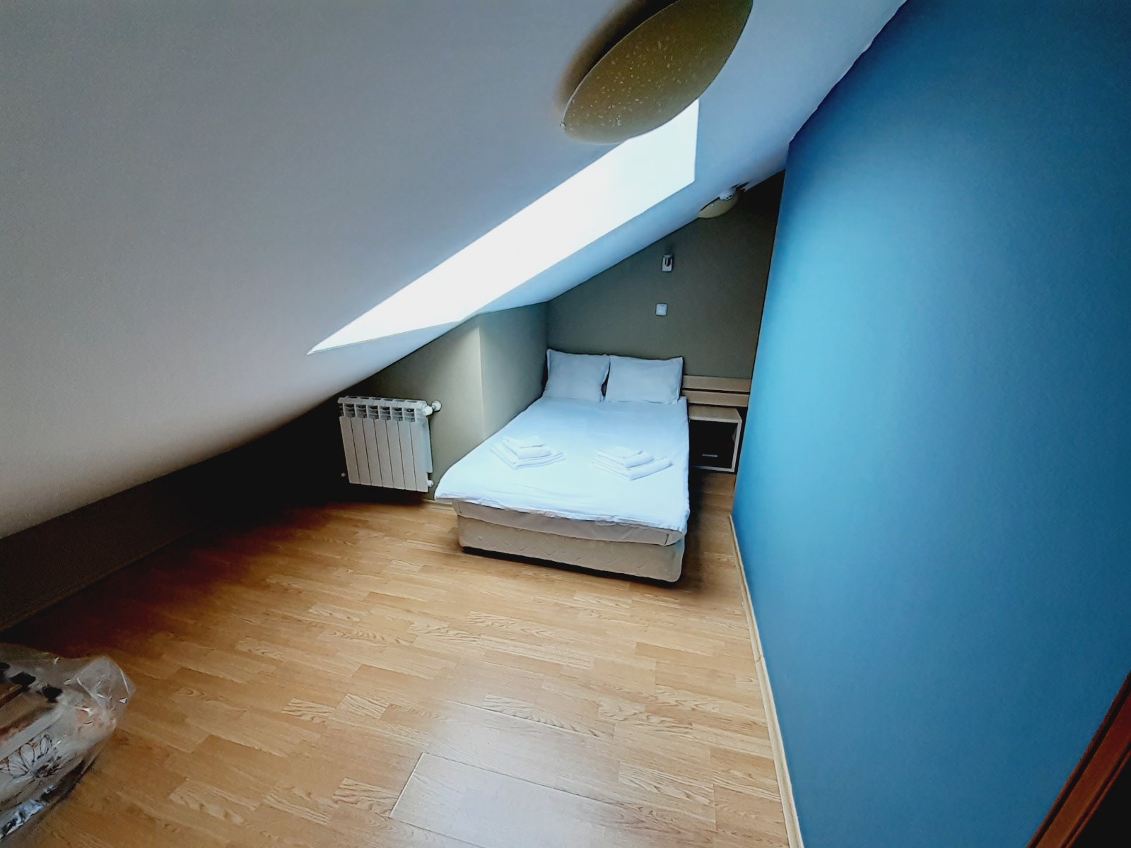 Ски зона, Банско: Маломерен двустаен апартамент с ниска такса поддръжка