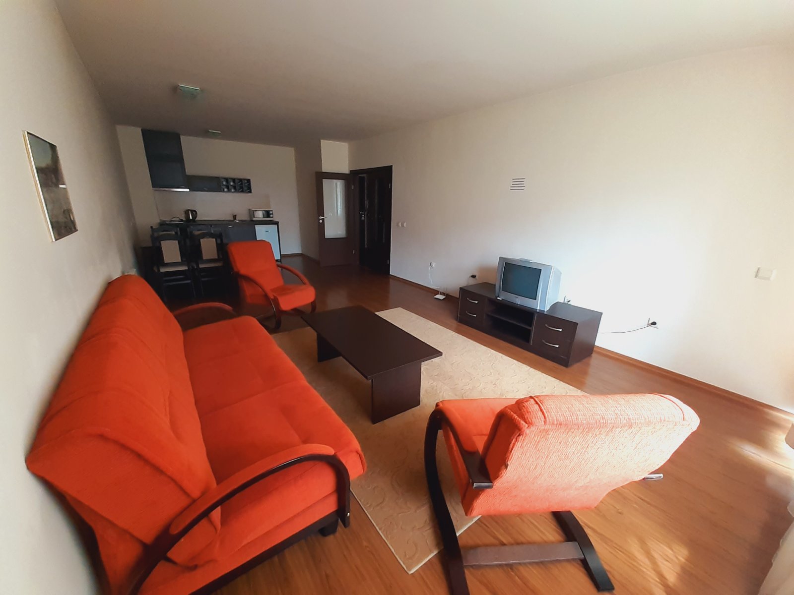 Просторен двустаен апартамент в Банско Роял Тауърс до Ски лифта