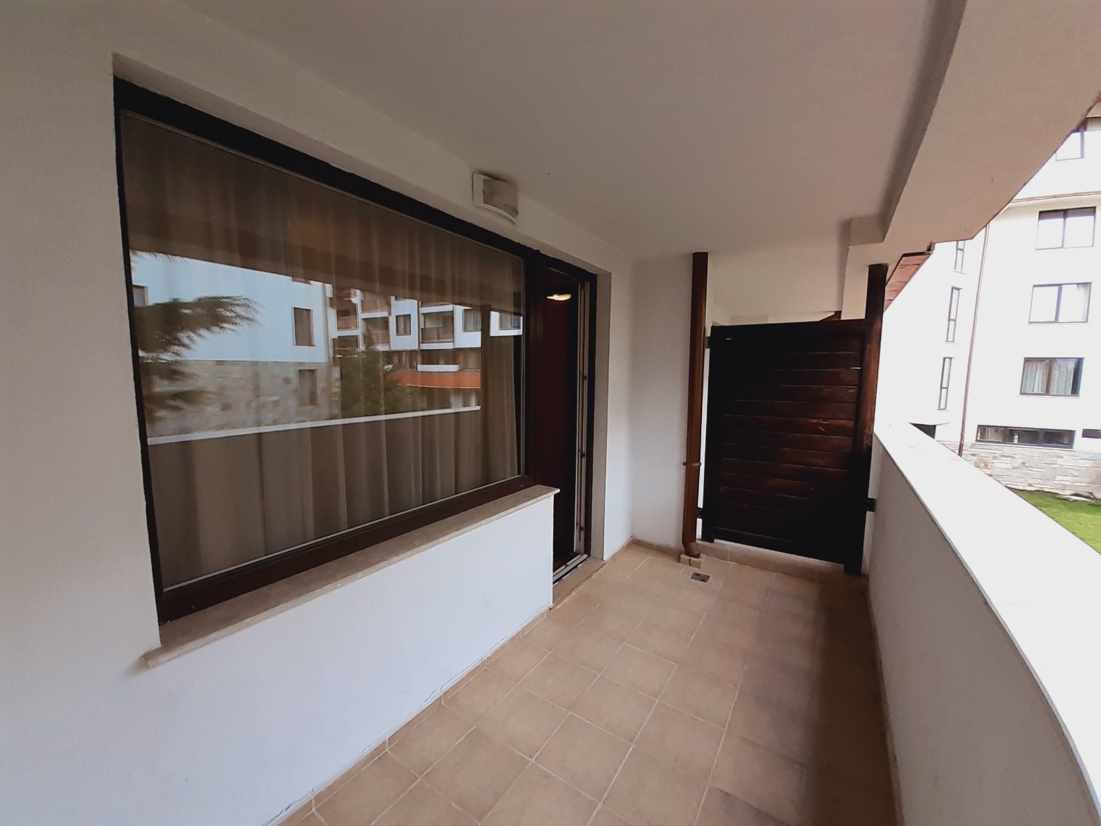 Двустаен апартамент в Банско Роял Тауърс до Ски лифта