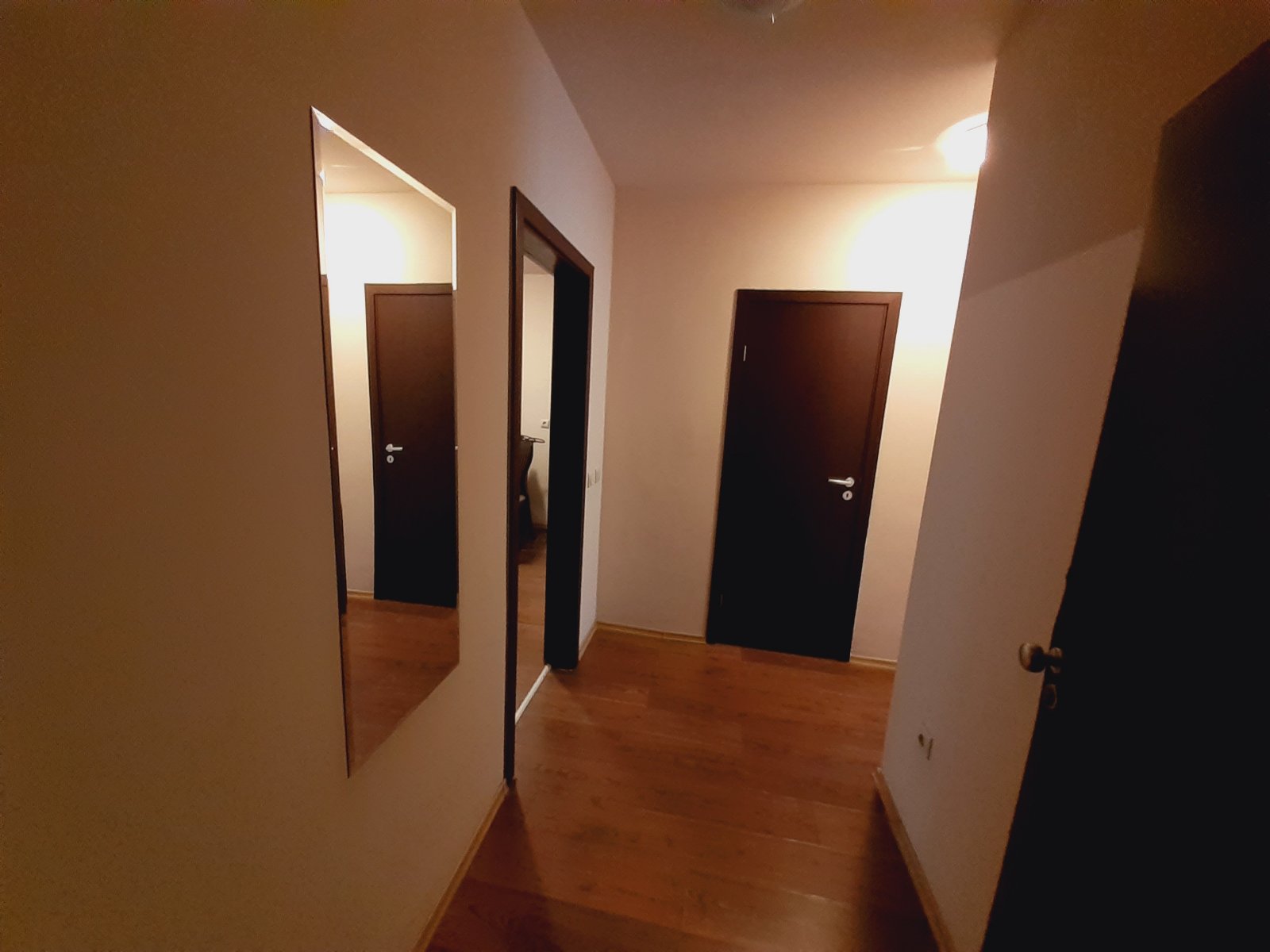 Двустаен апартамент в Банско Роял Тауърс до Ски лифта