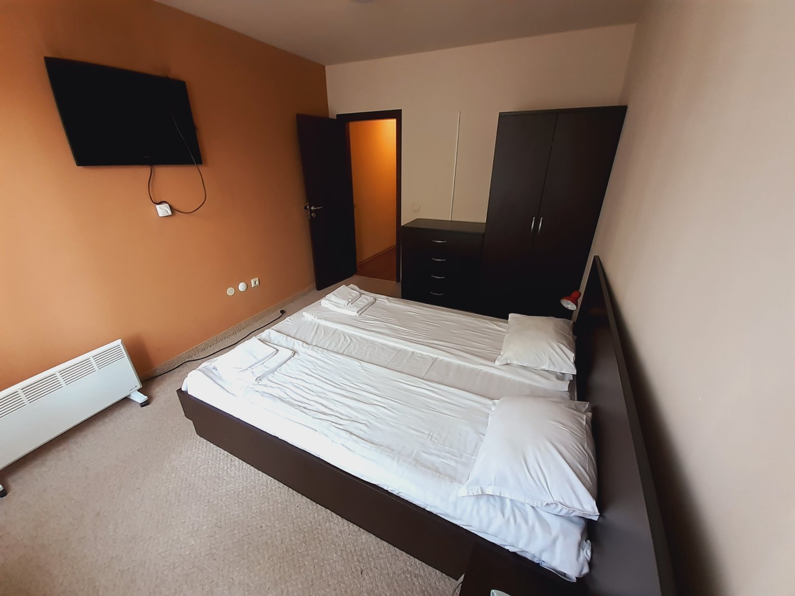 Двустаен апартамент в Банско Роял Тауърс до Ски лифта