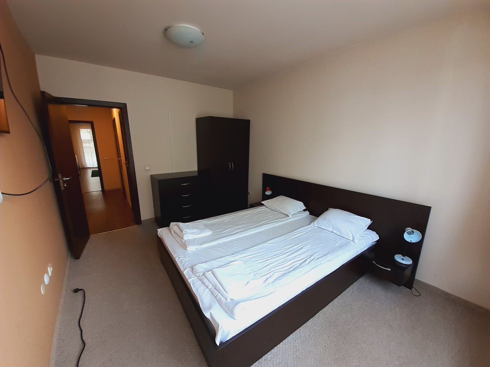 Двустаен апартамент в Банско Роял Тауърс до Ски лифта