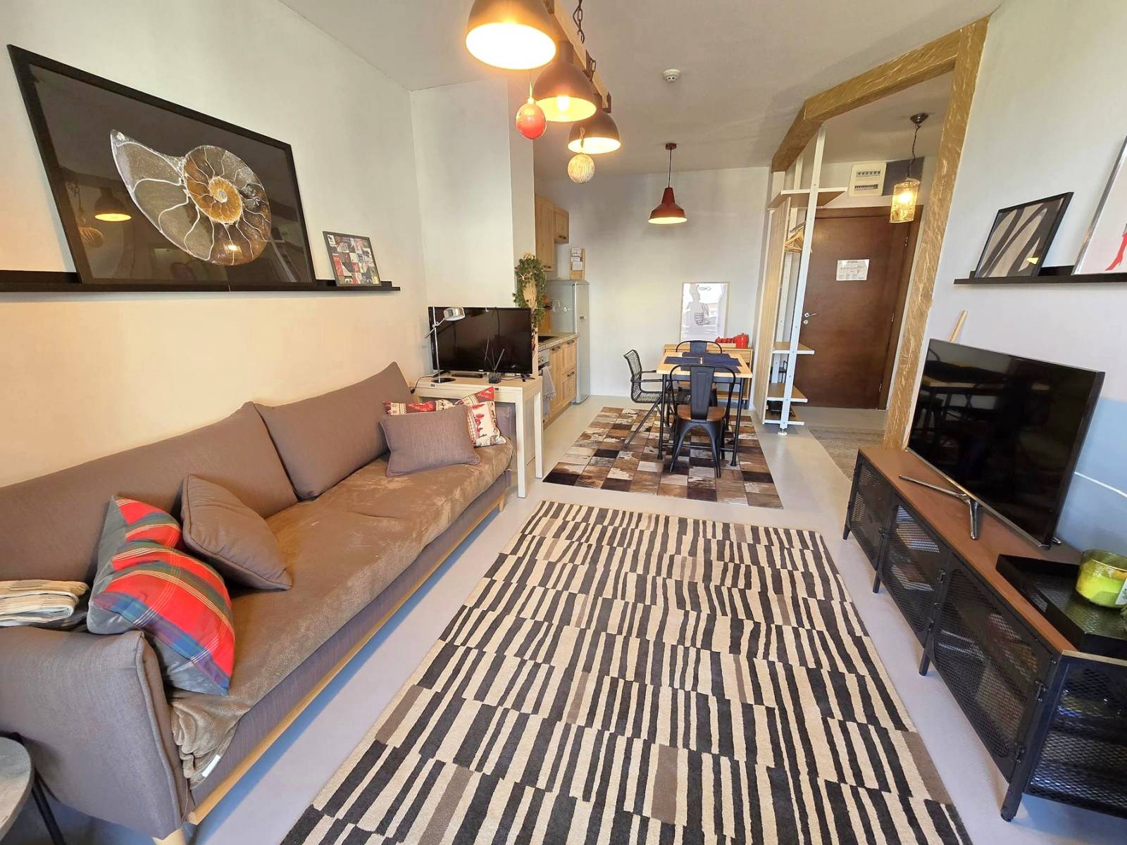 Уютен двустаен апартамент с модерно обзавеждане в комплекс Casa Karina, Банско