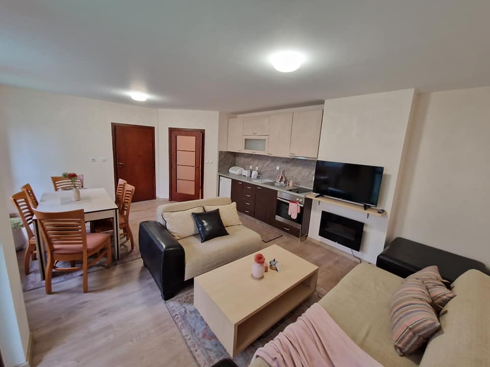 Просторен двустаен апартамент в Шале Монтан, Банско