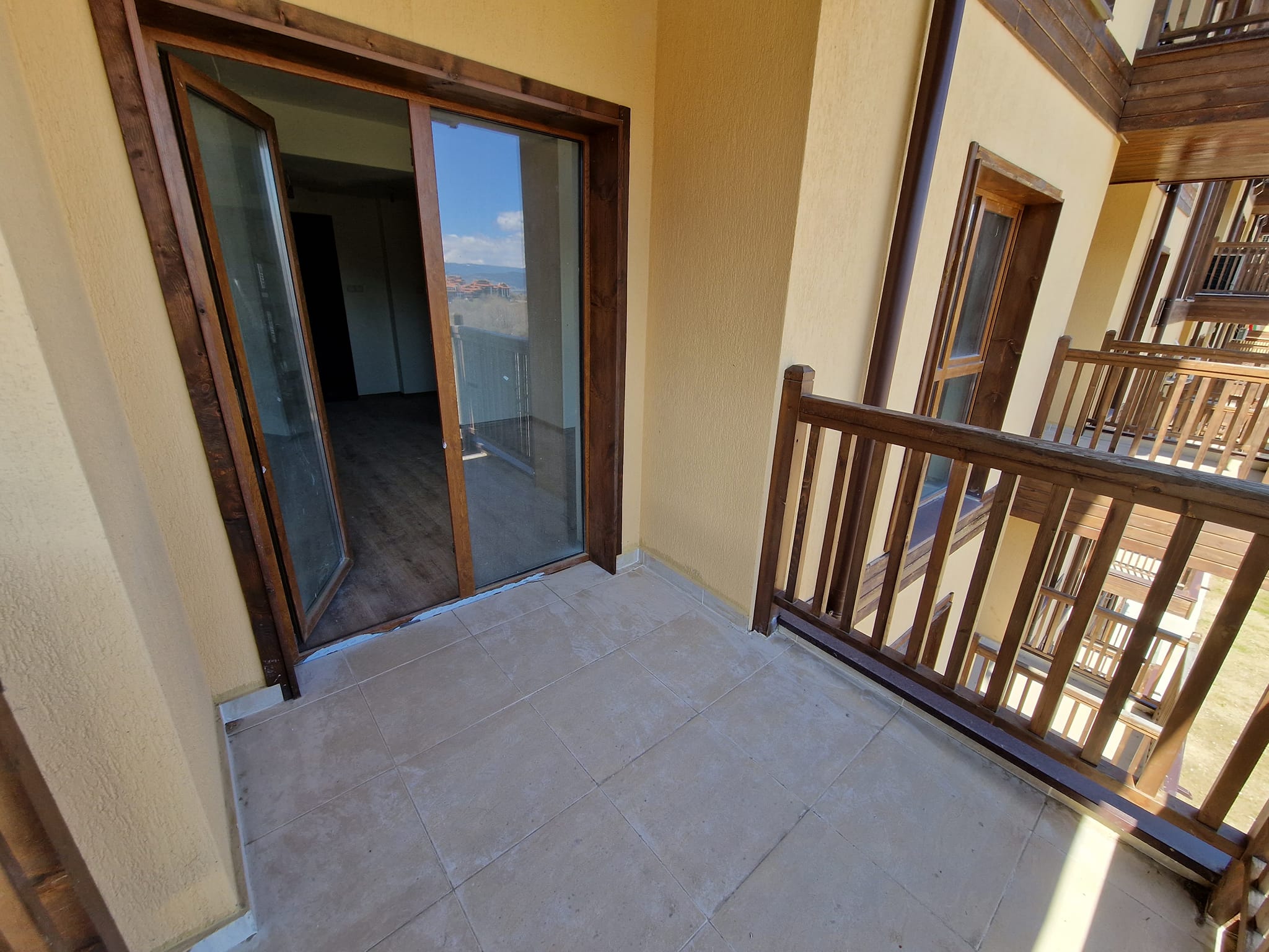 Необзаведено студио с тераса с прекрасна гледка в Банско