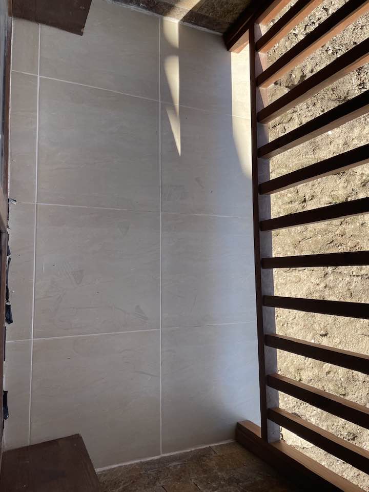 Функционално необзаведено студио с тераса в Банско