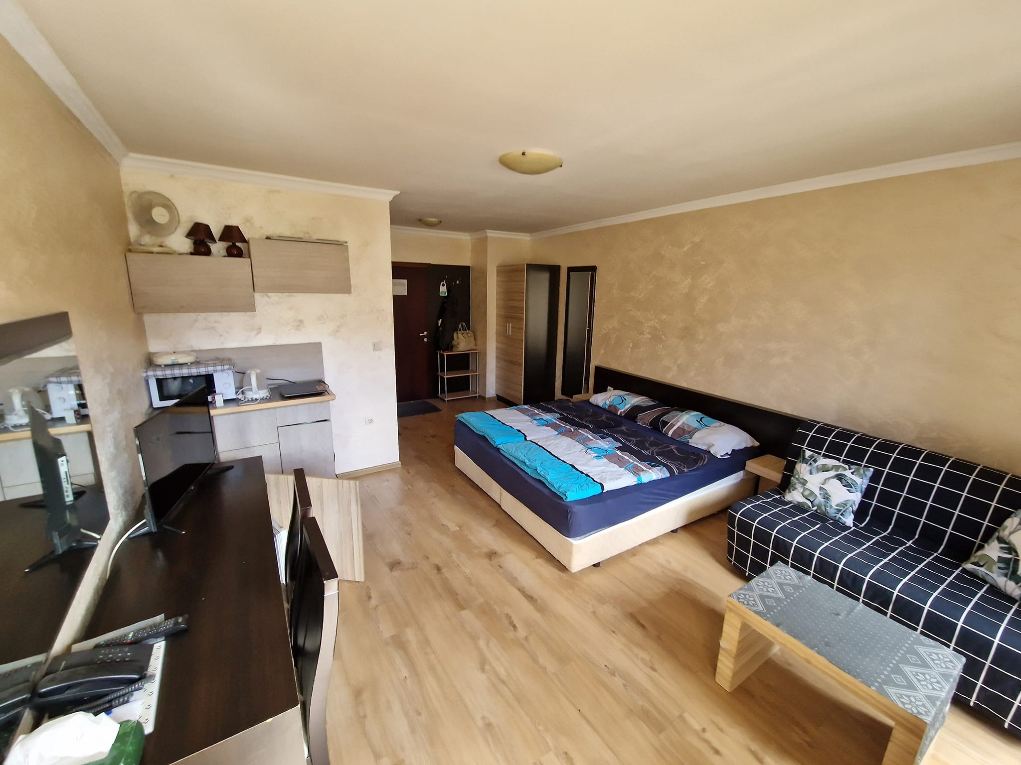 Обзаведено студио с южен балкон и красива гледка към Пирин планина