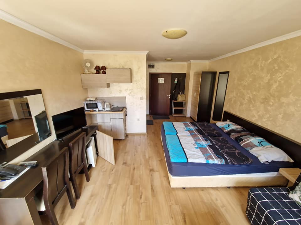 Обзаведено студио с южен балкон и красива гледка към Пирин планина