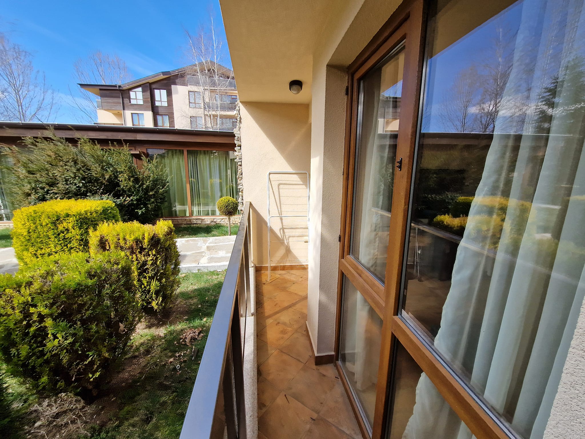 Обзаведено студио с южен балкон и красива гледка към Пирин планина