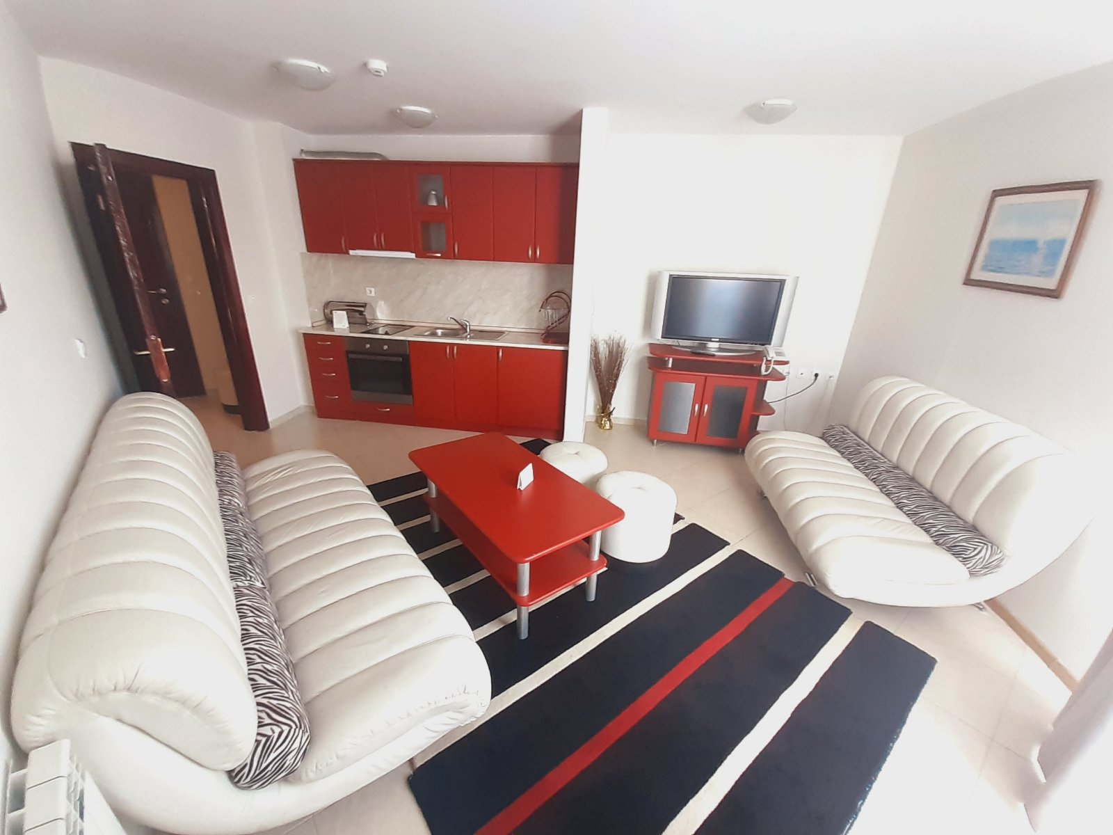 Банско: Тристаен апартамент в затворен комплекс Elegant LUX със Спа зона и басейн