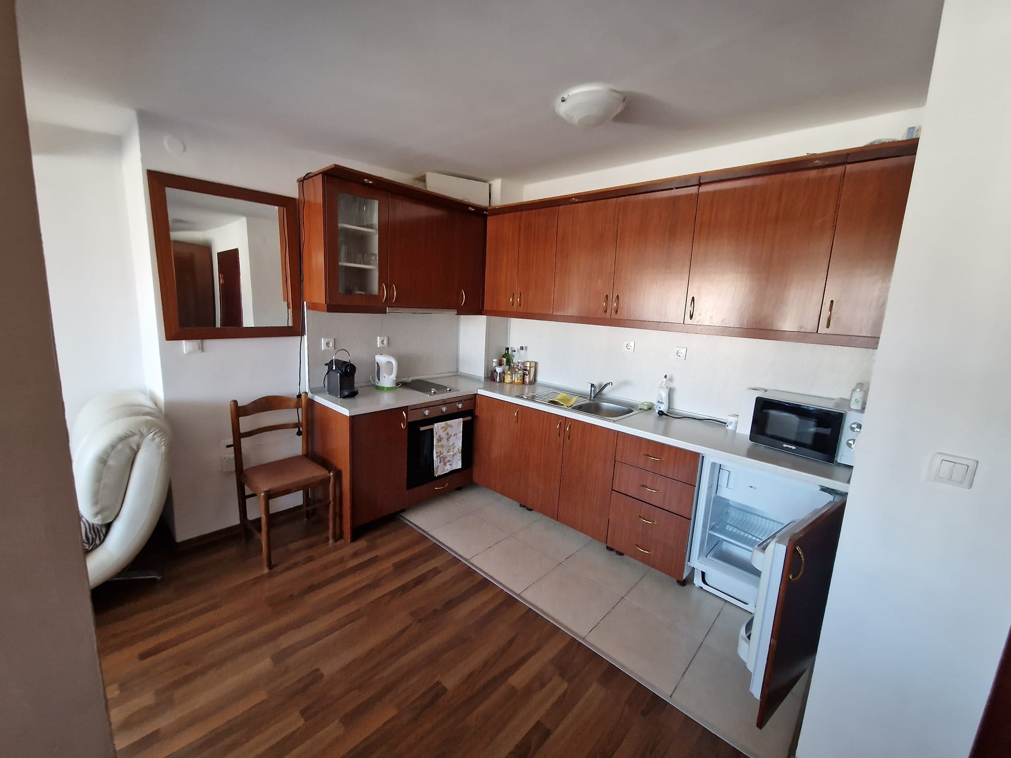 Тристаен апартамент в затворен комплекс Elegant LUX с фронтална гледка към Пирин планина