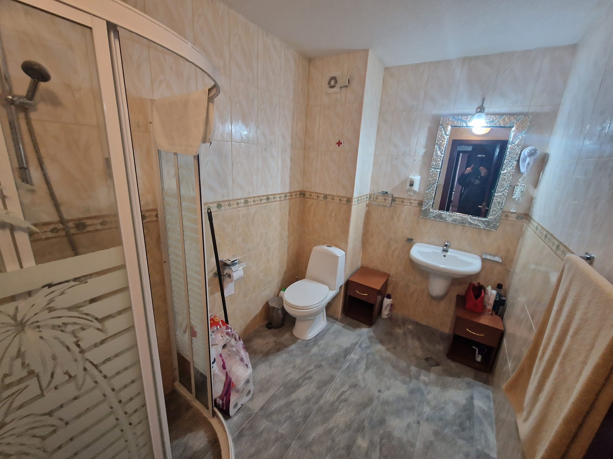 Тристаен апартамент в затворен комплекс Elegant LUX с фронтална гледка към Пирин планина