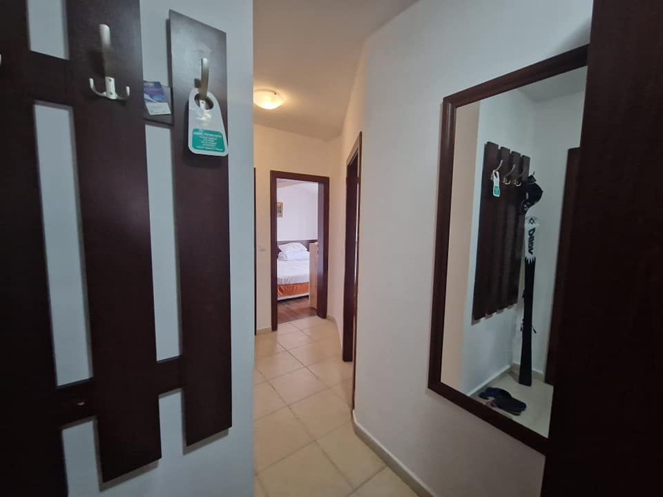 Тристаен апартамент в затворен комплекс Elegant LUX с фронтална гледка към Пирин планина