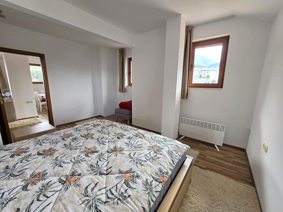 Уникален тристаен апартамент с фронтална гледка към Тодорка за продажба в Банско