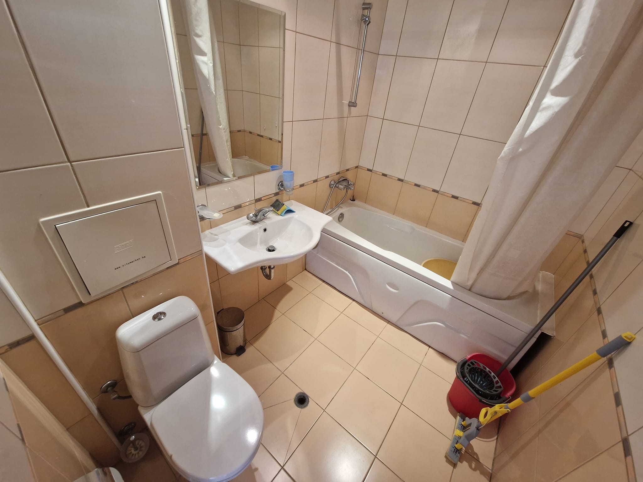 Изгоден обзаведен двустаен апартамент до ски лифта в Банско