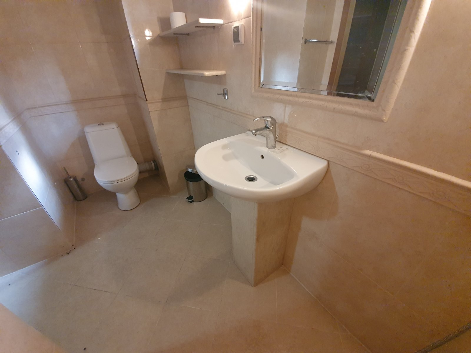 Банско, Комплекс Френдс: обзаведено студио за продажба на изгодна цена