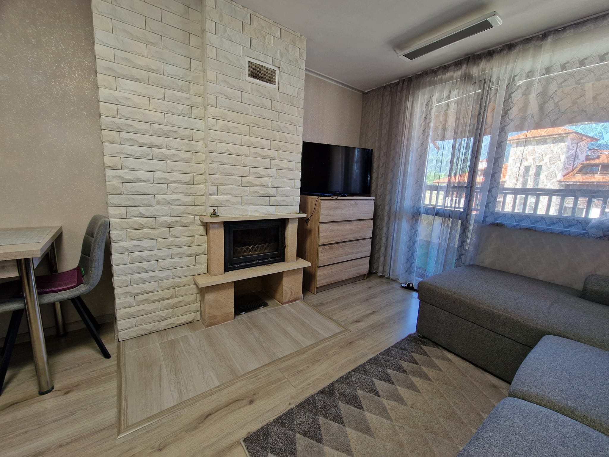 Енергийно ефективен апартамент за продажба с гледка към Пирин планина