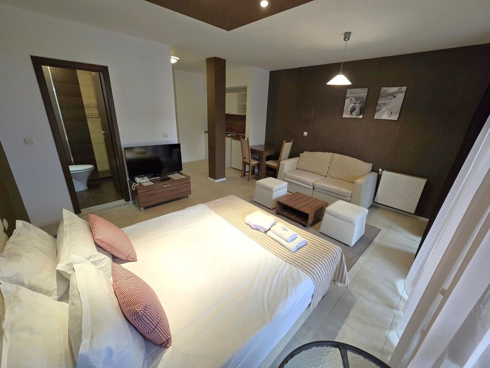 Стилно обзаведено студио за продажба в хотелската част на Green Life, Банско