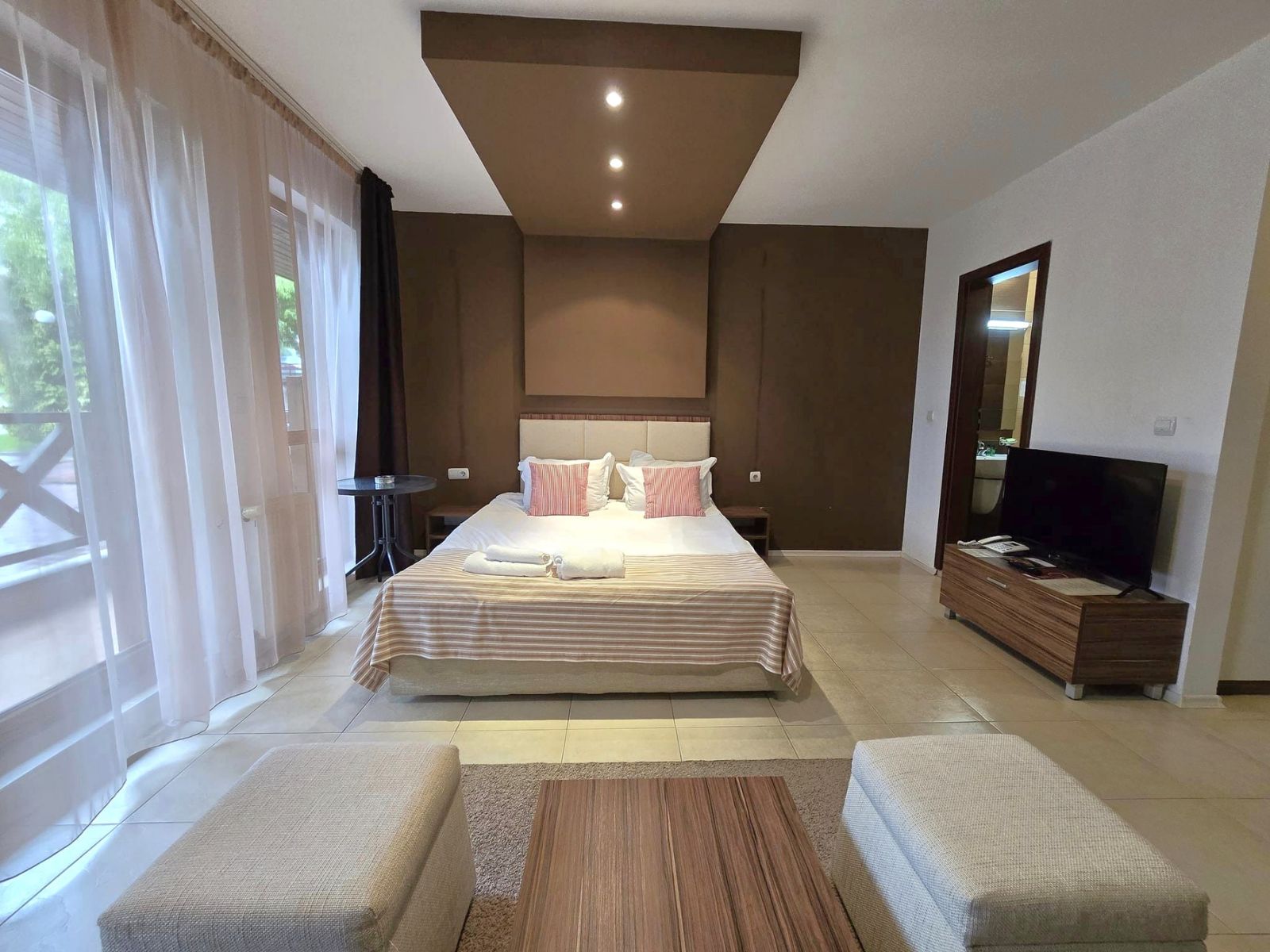 Стилно обзаведено студио за продажба в хотелската част на Green Life, Банско