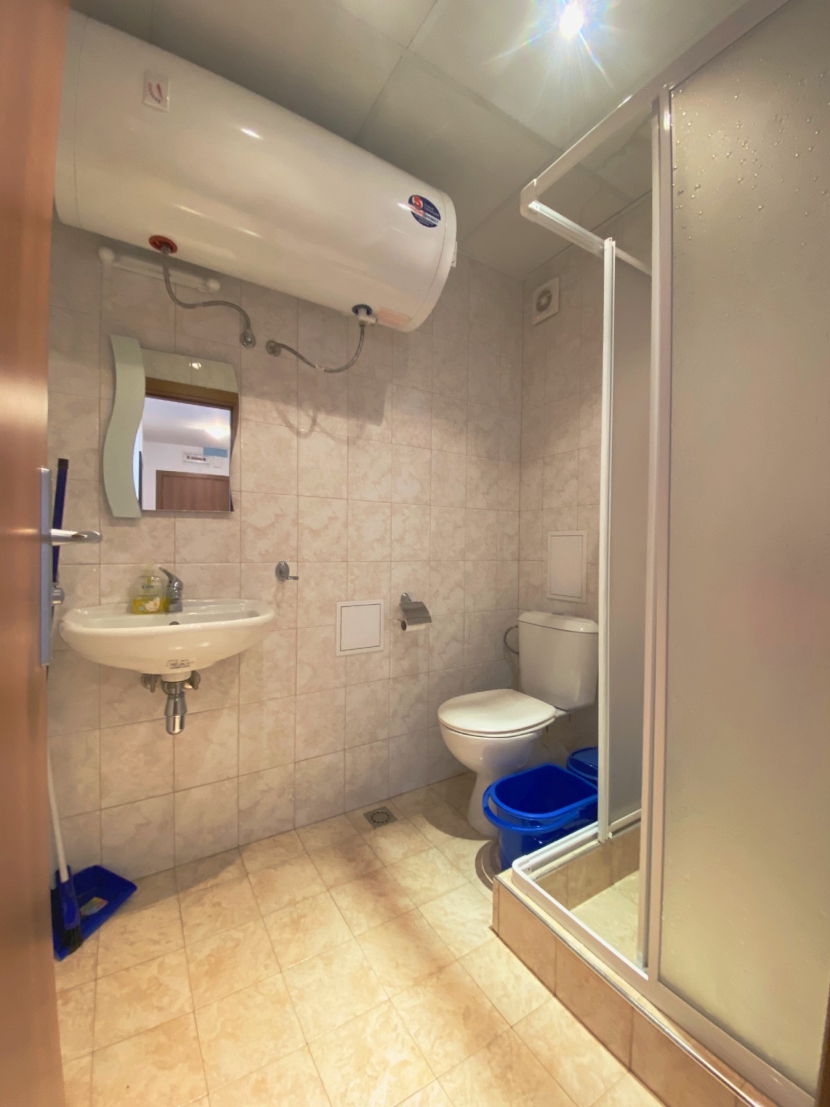 Банско: Изгоден двустаен апартамент за продажба до хотел White Lavina