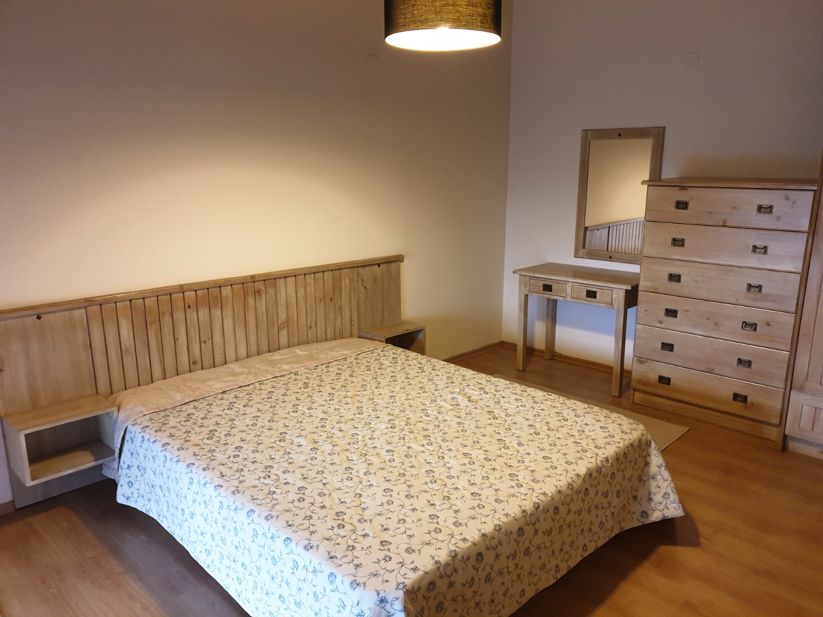 Пирин Голф & Кънтри Клуб за продажба: Просторен двустаен апартамент с красива гледка към Голф игрището