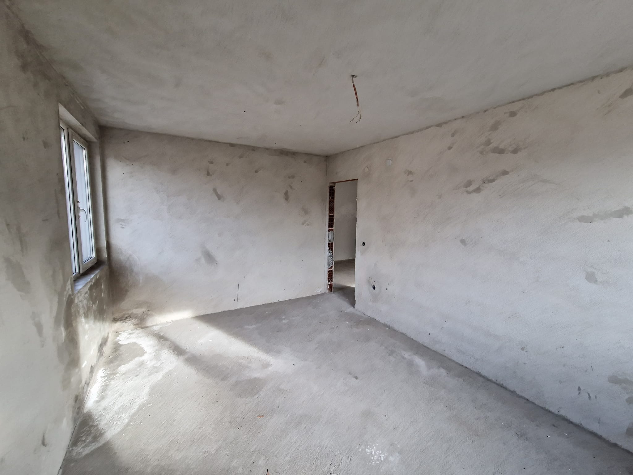 Разлог: Тристаен апартамент с пленителен изглед към Пирин планина