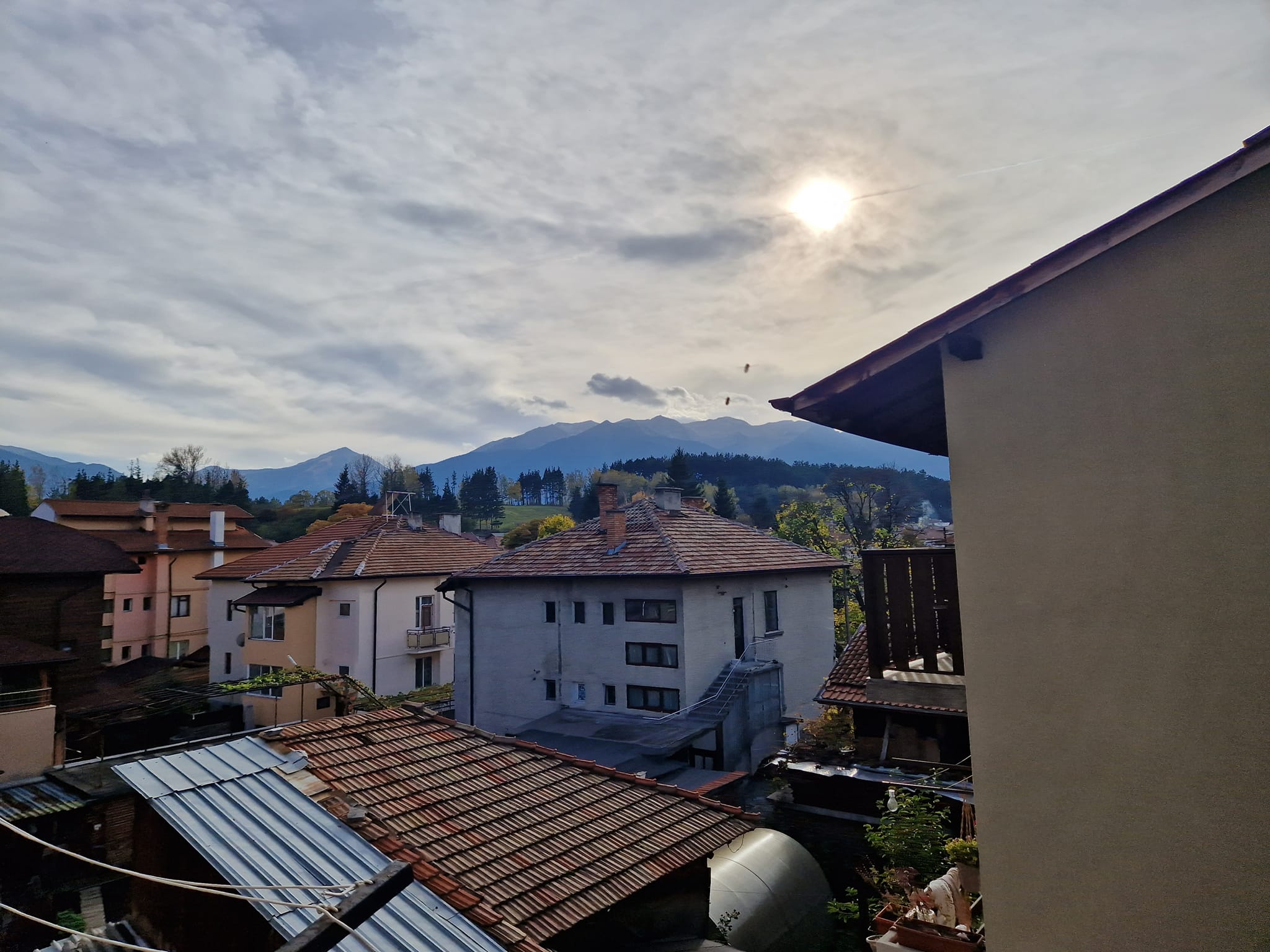 Разлог: Тристаен апартамент с пленителен изглед към Пирин планина