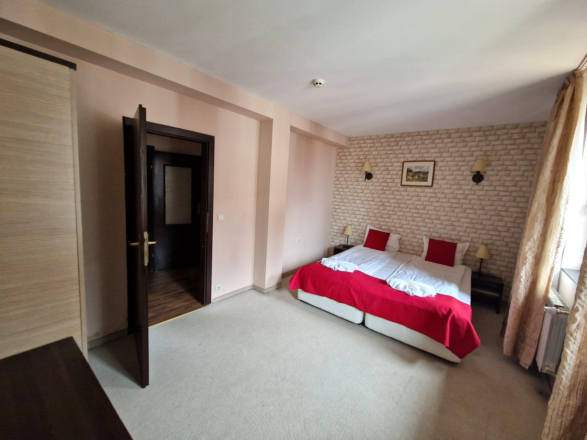 Тристаен апартамент с гледка към Пирин планина за дългосрочен наем в Банско