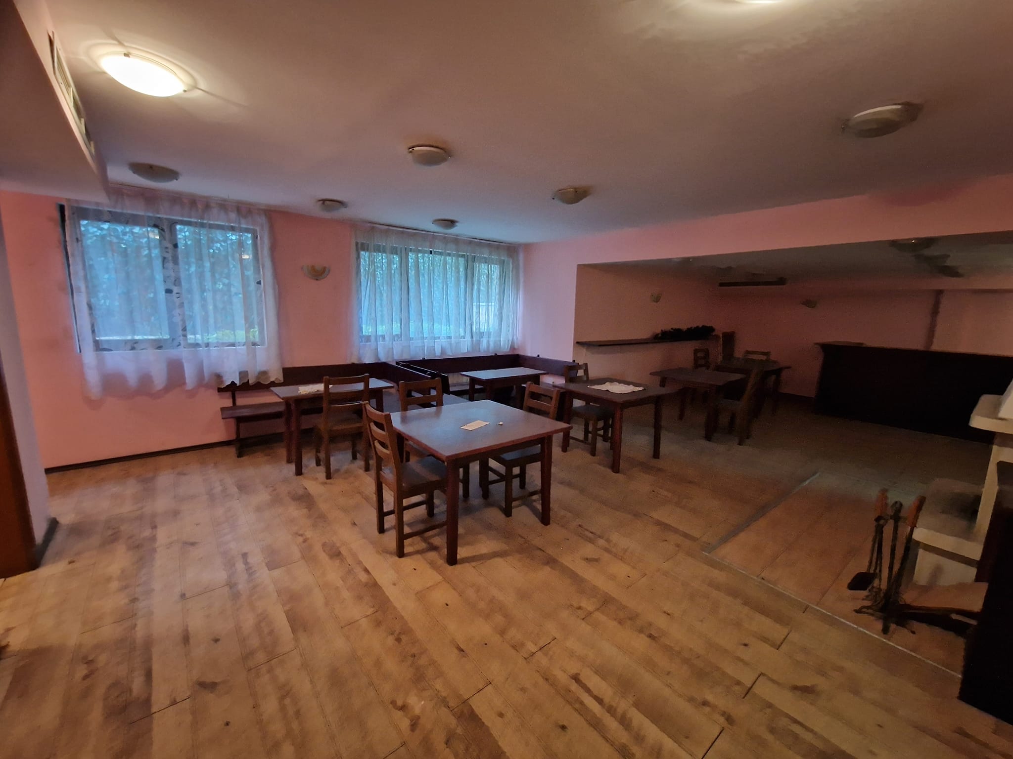 За продажба: Ресторант с ТОП локация в Банско!