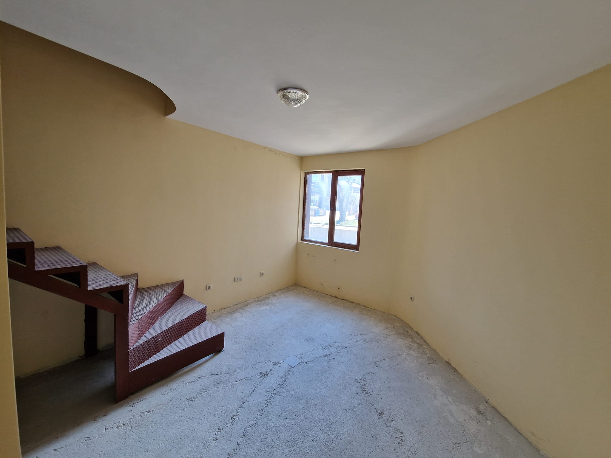 Мезонет с една спалня за продажба с ниска такса поддръжка в Банско до Ски лифта