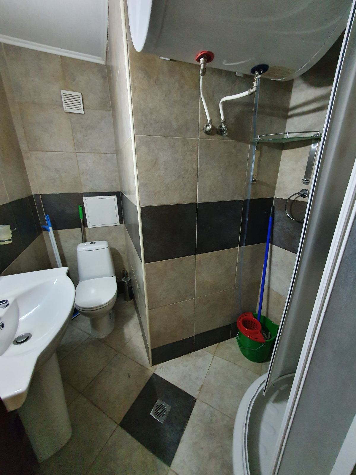 Обзаведен едностаен апартамент с гледка към връх Тодорка и Грийн Лайф, Банско