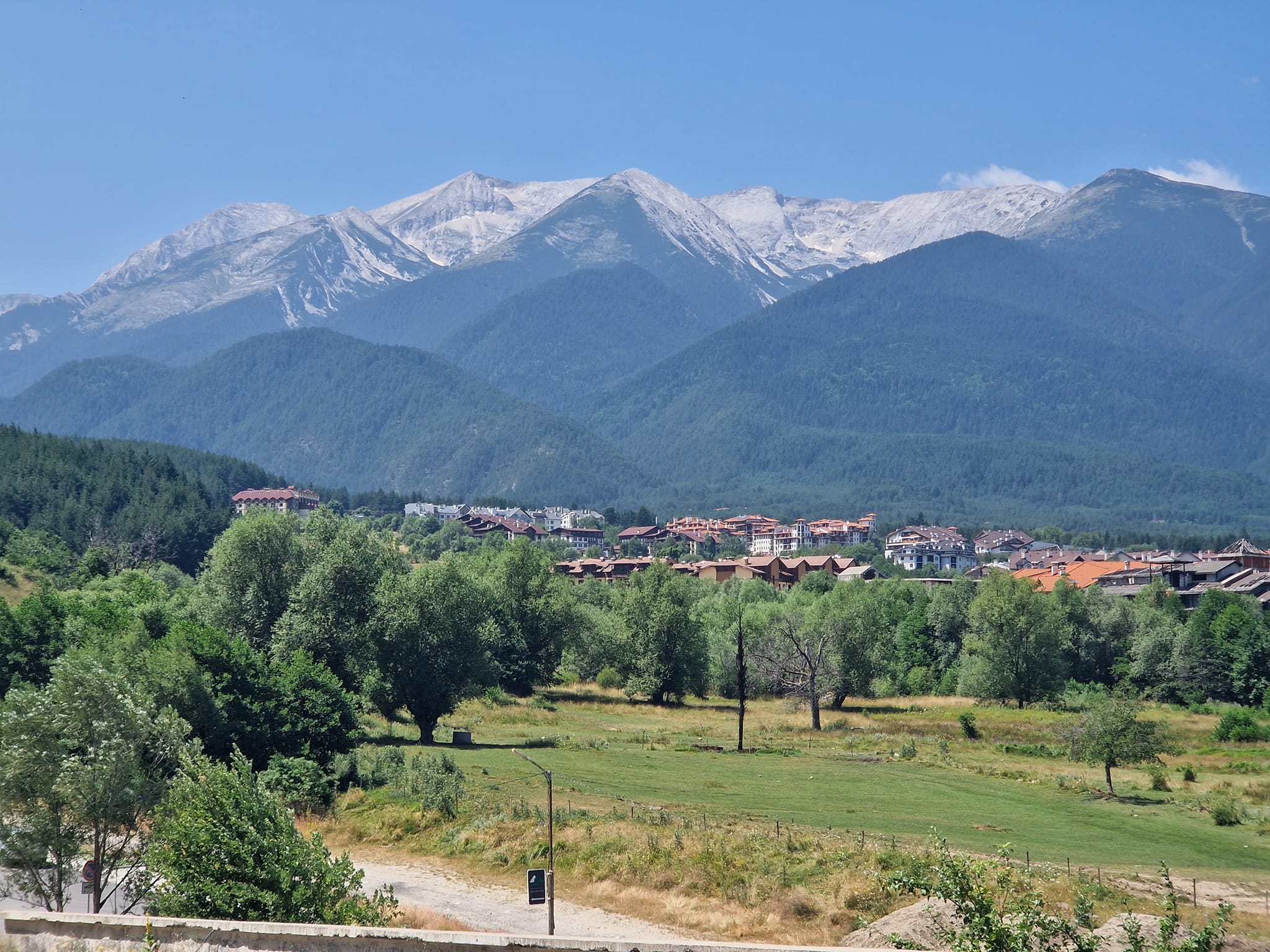 Обзаведено студио със собствен вход за продажба в комплекс Роял Парк