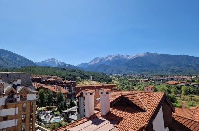 Обзаведено студио с гледка към планината за продажба в комплекс Роял Парк