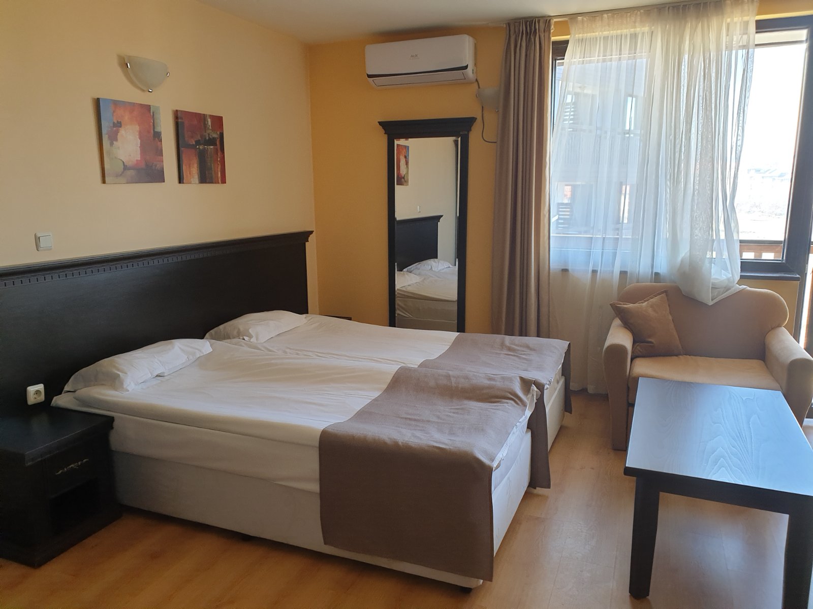 Студио за продажба в комплекс Роял Парк