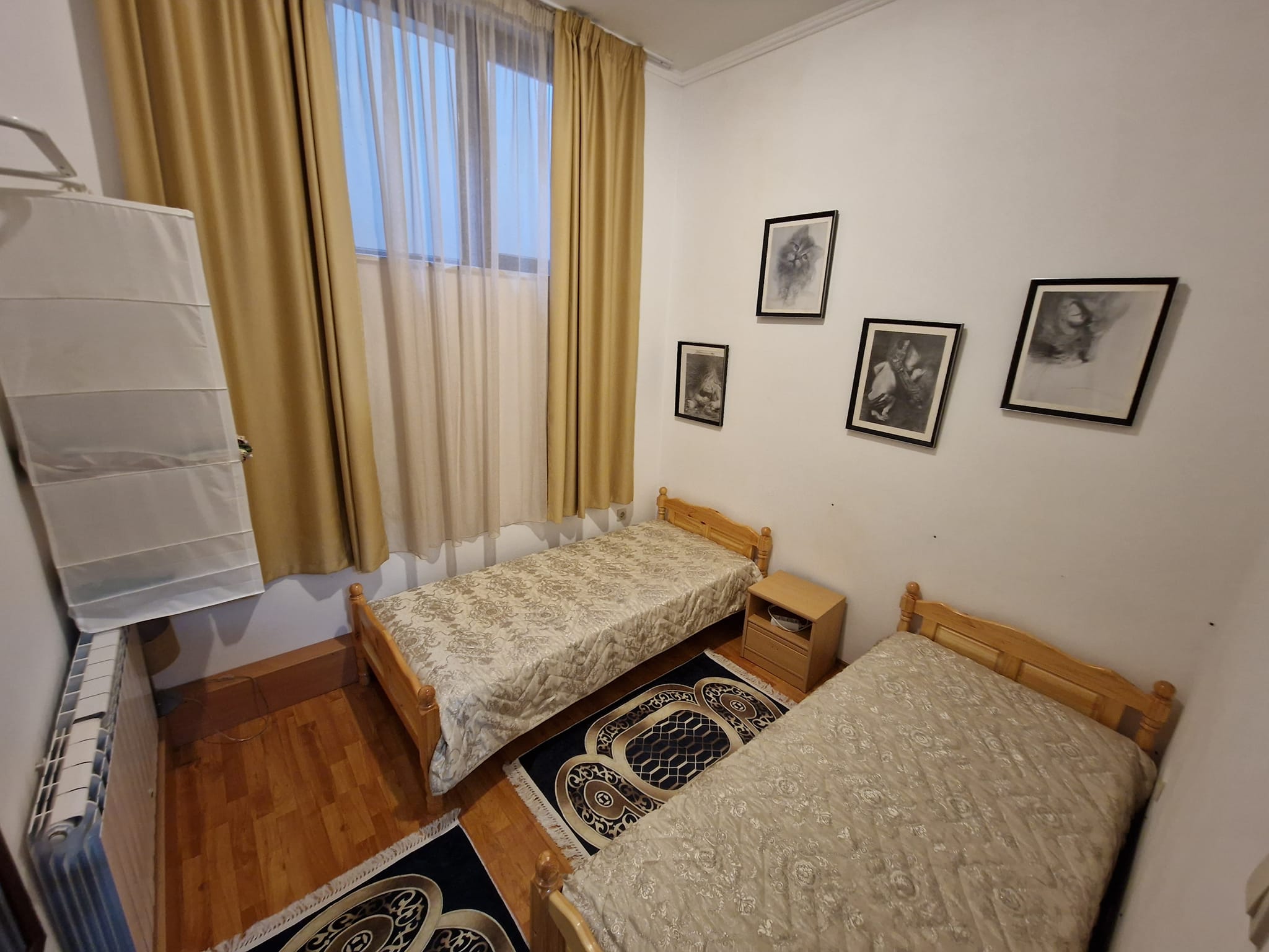 Двустаен обзаведен апартамент с инсталация за самостоятелно парно за продажба в Банско