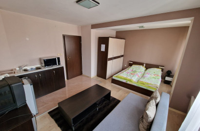 Банско: Обзаведено студио в жилищна сграда с ниска такса поддръжка