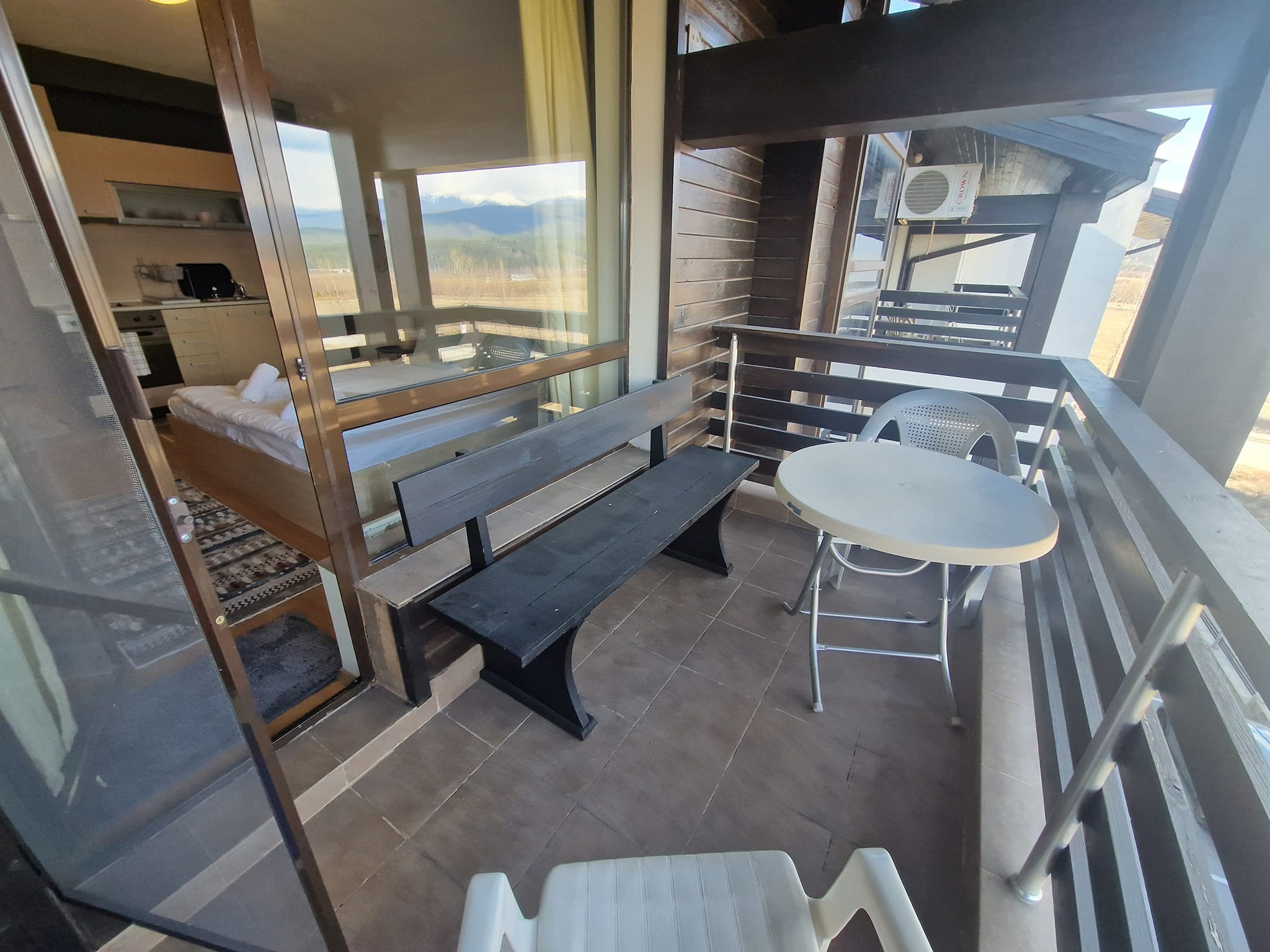 Уютно студио с тераса за продажба в Аспен голф, район Разлог