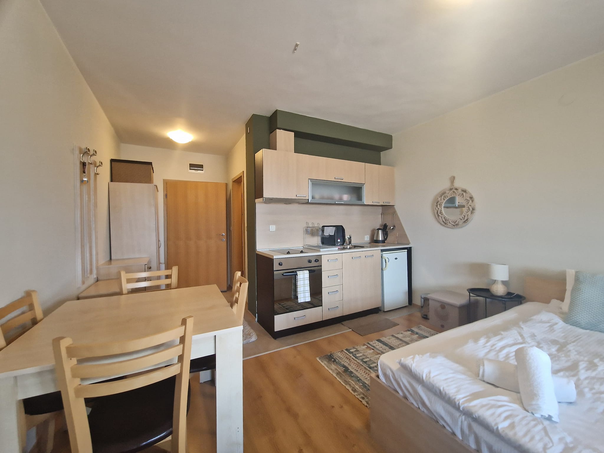 Уютно студио с тераса за продажба в Аспен голф, район Разлог