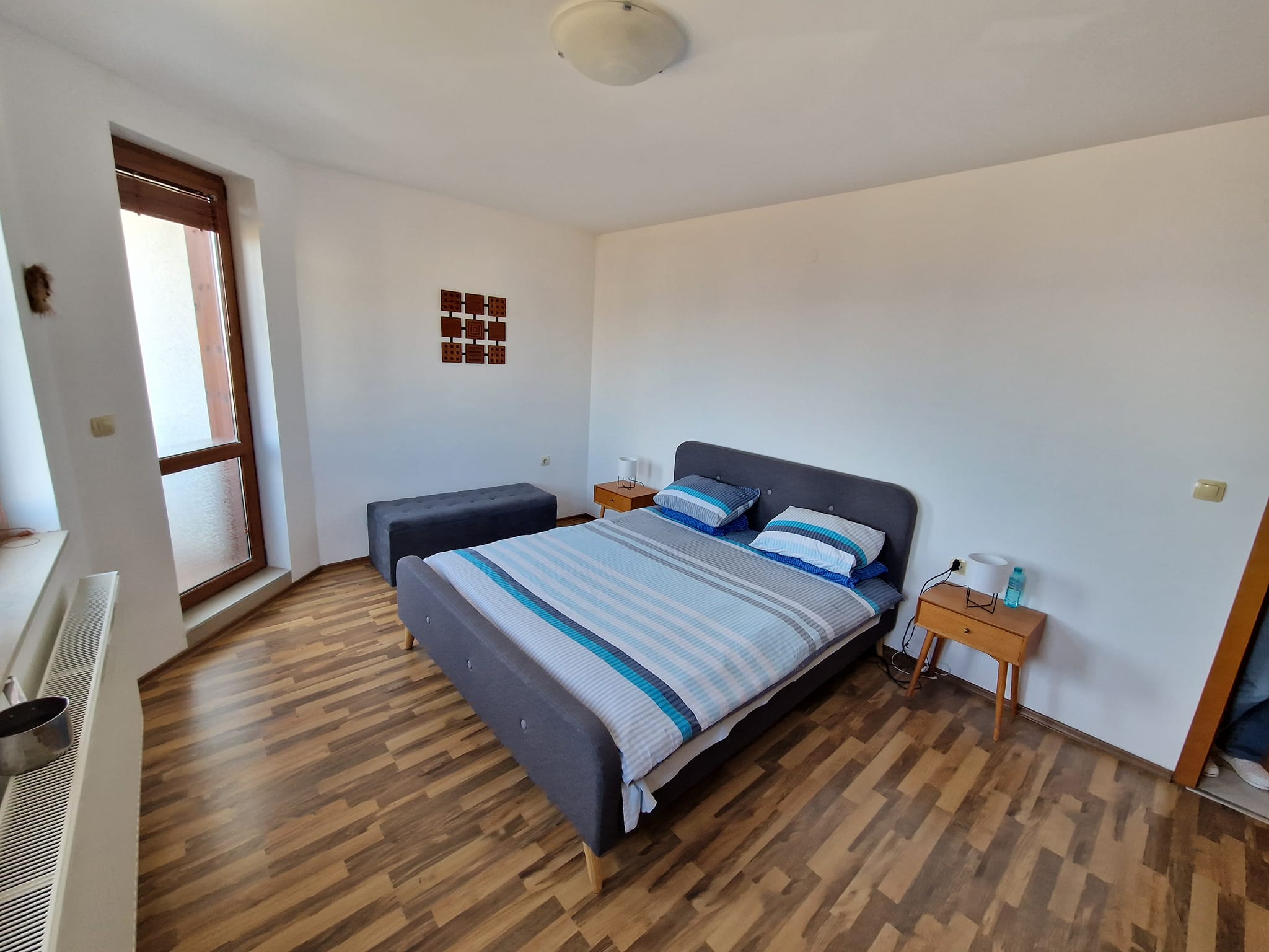 Уникален четиристаен апартамент със зашеметяваща гледка към три планини и град Банско