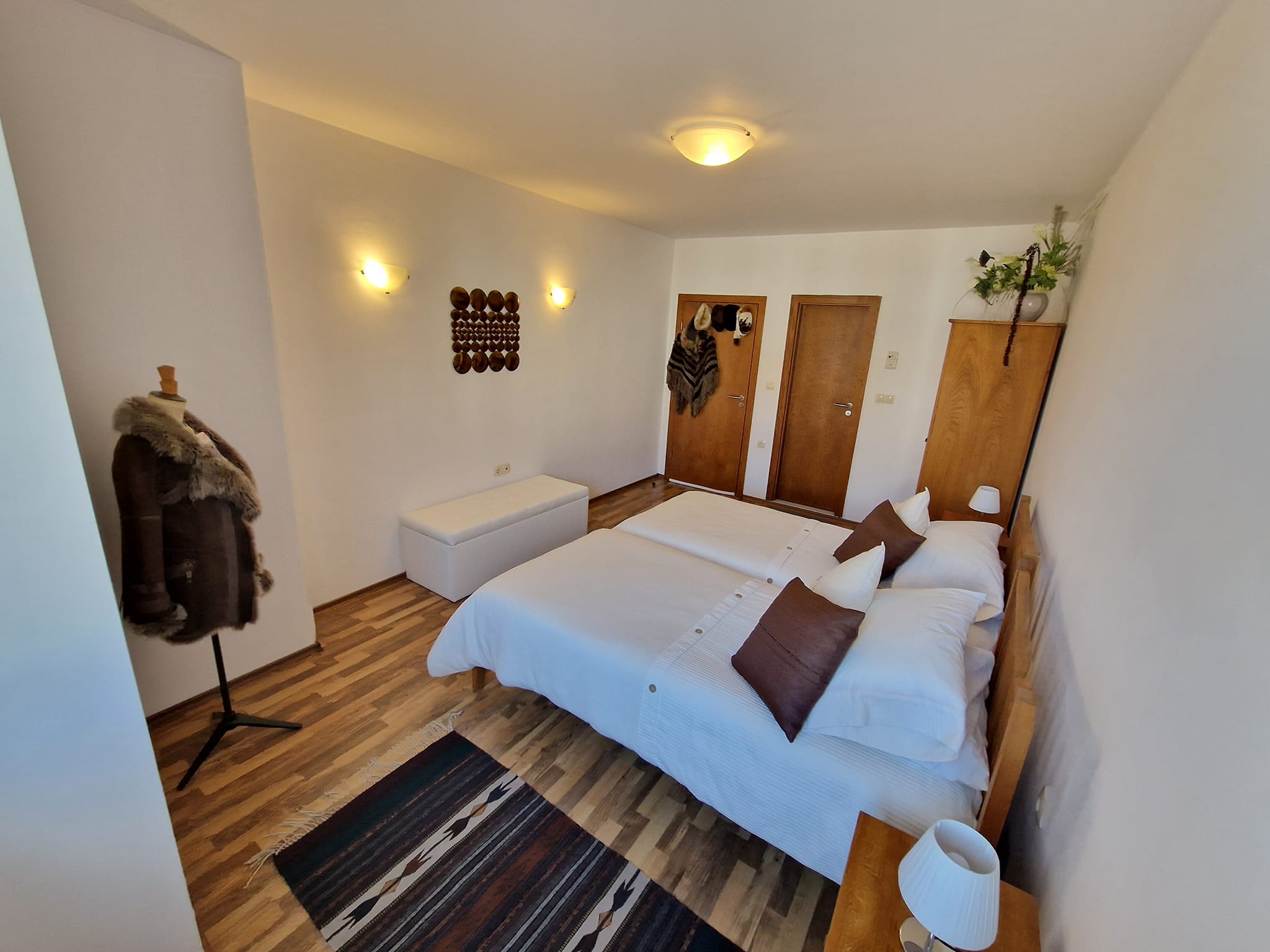 Уникален четиристаен апартамент със зашеметяваща гледка към три планини и град Банско